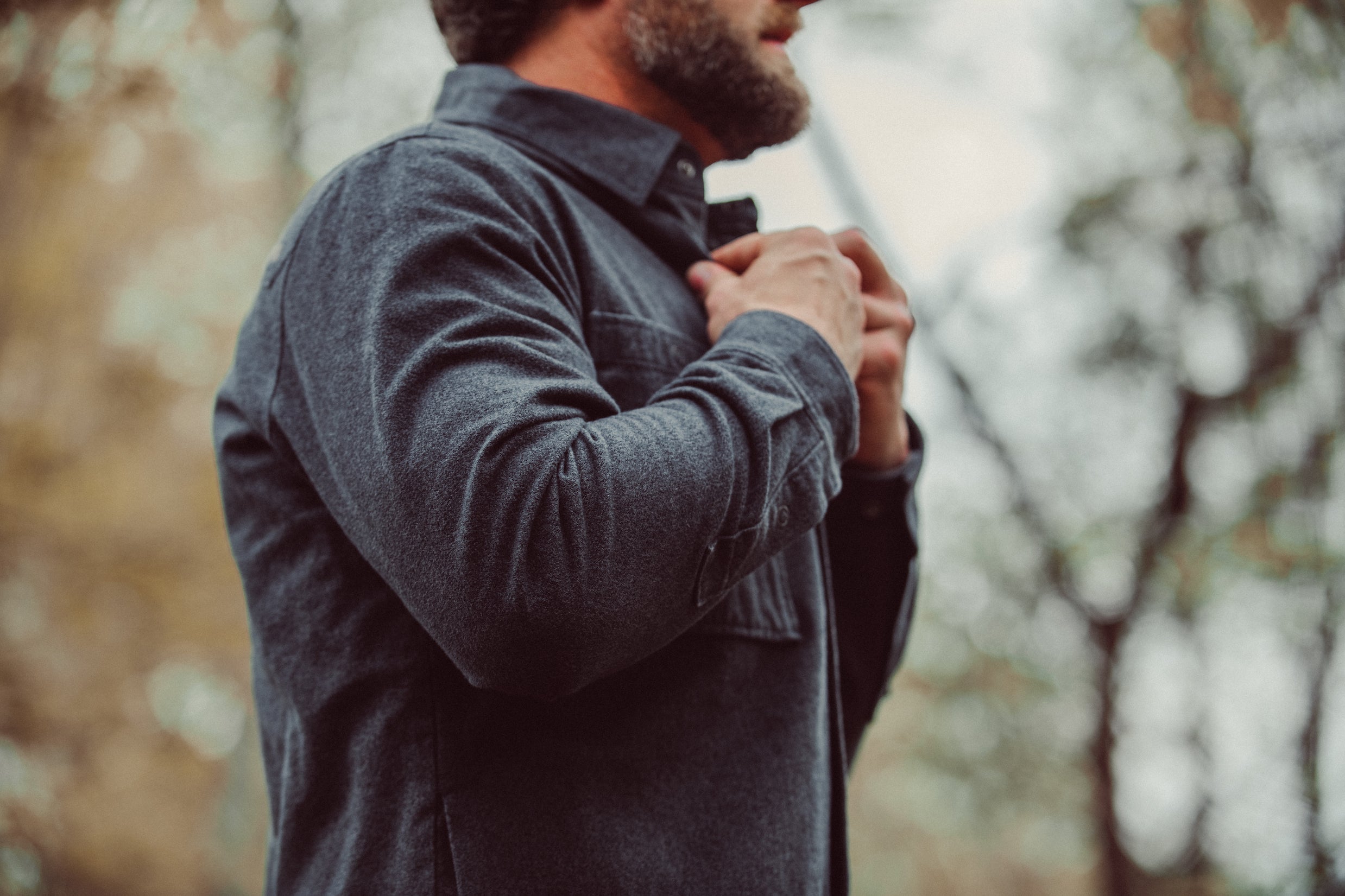 Man wearing Lincoln Shirtjac standing outdoor